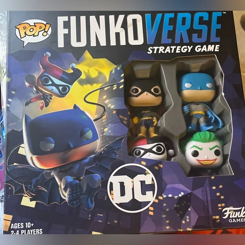 NWT POP! Funkoverse Board Game: DC Comics #100 Base Set